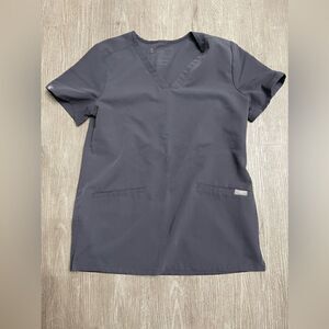 Figs women's Charcoal Casma™ Three-Pocket Scrub Top